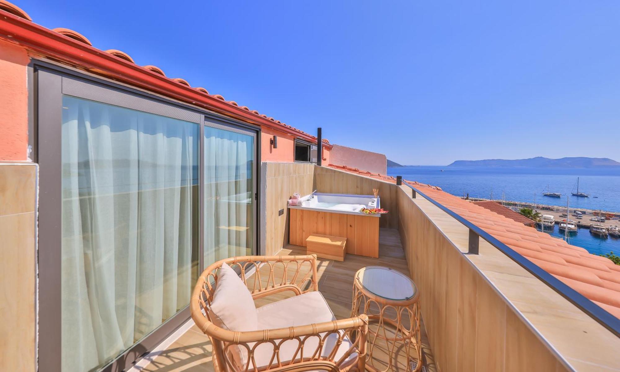 Hotel Athena *